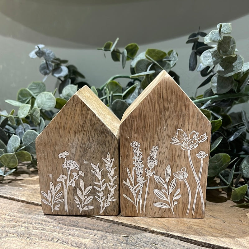 Wooden House | Floral Design | 11cm