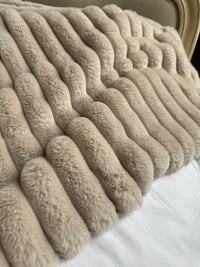 Luxury Ribbed Faux Fur Throw | Cloud