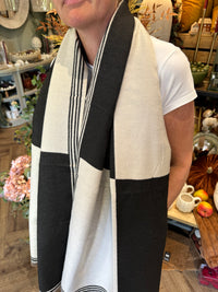 Luxe Oversize Scarf | Mono Block | Black/White