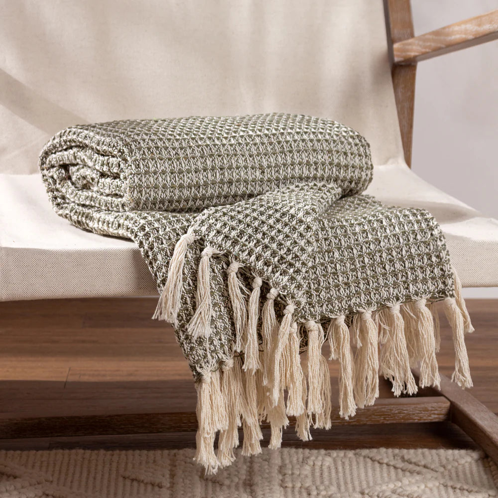 Waffle Woven Fringed Throw | Litchen | 150 x 200cm