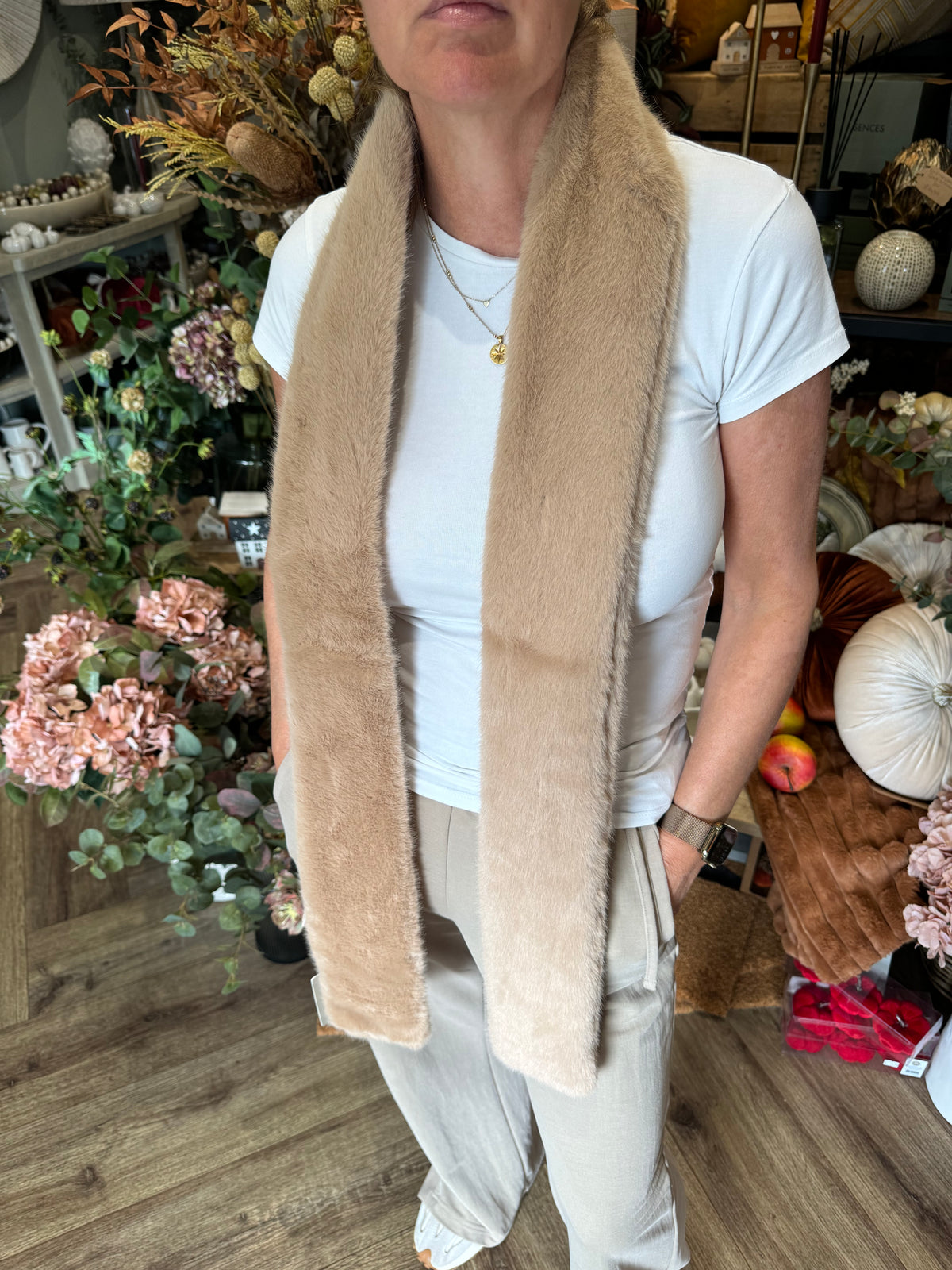 Luxe Faux Fur Long Scarf | Cappuccino